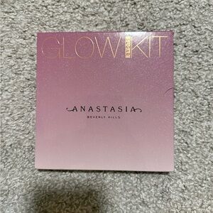 Anastasia Beverly Hills glowkit in sugar